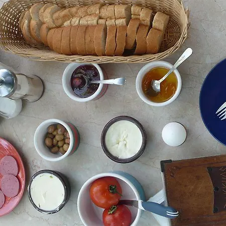Bakkhos Pensjonat 3*