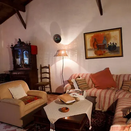 Guest house Bakkhos 3*
